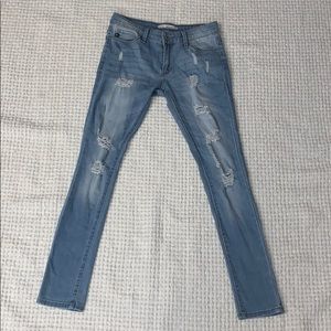 LIGHT BLUE JEANS